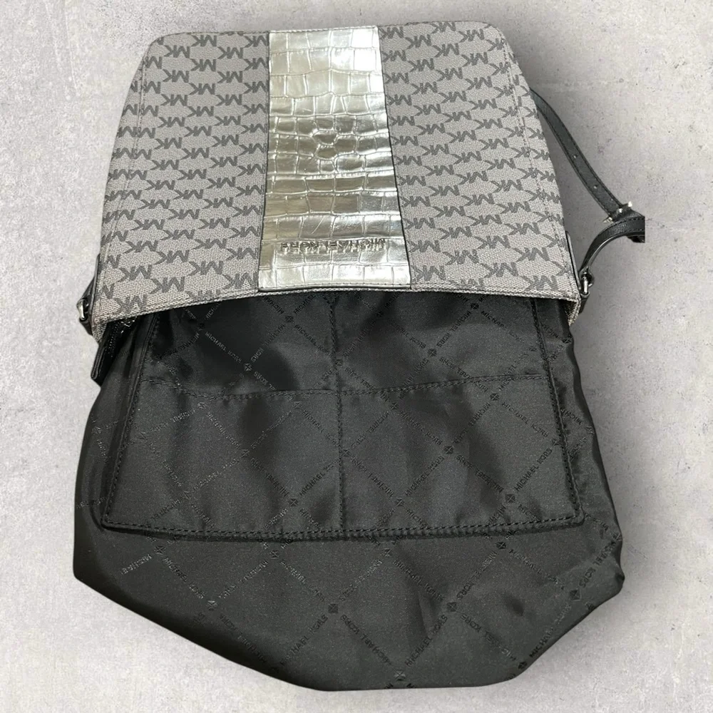 Michael Kors like new